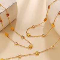 Collier ras du cou minimaliste pour femme en acier inoxydable plaqué or 18 carats avec chaîne à maillons carrés en oxyde de zirconium, résistant au ternissement, pour usage quotidien