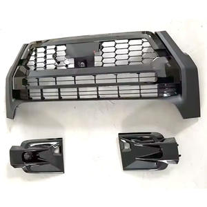 Toyota Hilux Rocco 21-25 4x4 Off Road Grille Sport GR Version Modification du pare-chocs avant Noir brillant Noir mat - Product Image 5