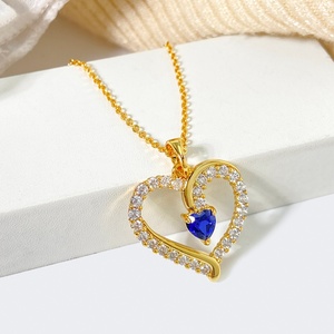 Collier tendance en forme de cœur pour femmes, accessoires de mode pour femmes, bijoux pendentifs plaqués or 18 carats, zircone cubique - Product Image 6
