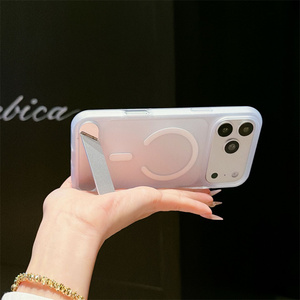 Coque de téléphone antichoc avec support magnétique intégré pour iPhone 17 16 15 14 Pro Max, support métallique et dos en PC dépoli - Product Image 6