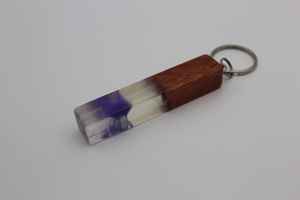 Llaveros de Resina y Madera de Diseño, Elaborados con Madera Natural y Resina para un Estilo Elegante y Minimalista - Product Image 4