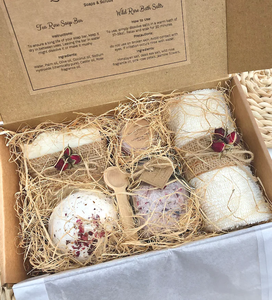 Juego de regalo de baño hecho a mano con logotipo personalizado con barra de jabón Sales de baño Bálsamo labial Navidad Cumpleaños Día DE LA MADRE Regalos MOQ bajo - Product Image 1