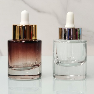 โรงงานผลิตโดยตรง รับทำโลโก้ ขายส่ง ขวดแก้วน้ำมันเปล่าแบบหยด 30 มล. สีเหลืองอำพันไล่เฉด ดีไซน์ใหม่ สวยหรู - Product Image 4