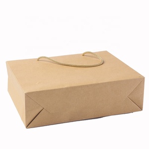 Sac en papier kraft imprimé sur mesure, recyclable, brun, avec poignée, pour emballage cadeau et alimentaire - Product Image 4