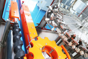 中国自动电动玻璃瓶啤酒雪利酒啤酒厂伏特加灌装机生产线 - Product Image 2