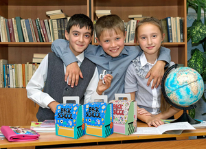 Back to School Gifts <strong>Paper</strong> <strong>Boxes</strong> First Day of School <strong>Small</strong> Candy Treat Box Party Favor Goodies Box for Preschool Classroom Decor - Product Image 6