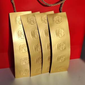 Etiqueta Adhesiva de Lujo con Logotipo Personalizado en Color Dorado para Tiendas de Ropa, Sellado de Empaques, Diseño de Marca, Impresión de Etiquetas para Pequeñas Empresas - Product Image 4