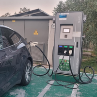 Chargeur EV commercial certifié TUV CE, CCS Chademo RFID IP55 60 kW 3 phases OCPP, station de charge EV DC