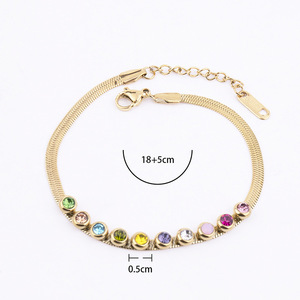 Pulsera de Cadena de Serpiente Plana con Cinco Piedras de Diamantes y Dije de Serpiente de Acero Inoxidable Chapado en Oro de 18k para Mujer - Product Image 6