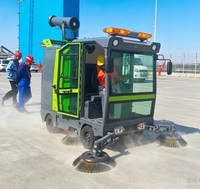 Machine de balayage de sols industriels, balayeuse à batterie avec brosses rotatives, équipement de balayage de routes et de rues électriques