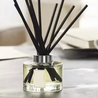 Diffuseur d'ambiance artisanal pour aromathérapie, purificateur d'air sans chaleur, diffuseur à bâtonnets 165 ml, parfum Poire Britannique et Freesia, coffret cadeau Saint-Valentin