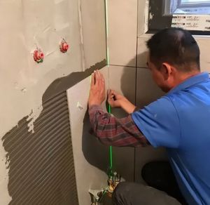 QYM Industrial Polymer Ceramic Tile Adhesive 20kg Eco-Friendly Water-Resistant <b>Strong</b> Bonding Anti-Hollow Tile <b>Glue</b> for - Product Image 3