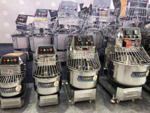 Pétrin mélangeur de pâte commercial grande capacité 30L, mélangeur alimentaire industriel <span class=keywords><strong>pour</strong></span> la fabrication du <span class=keywords><strong>pain</strong></span> - Product Image 4