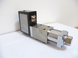 Fréquemment utilisé dans les systèmes de test aérospatiaux, peut remplacer la série 633/634, électro-hydraulique à action directe 633-307B - Product Image 6
