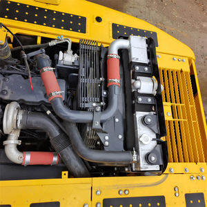 Excavatrice sur chenilles hydraulique Komatsu PC200-8 d'occasion en bon état avec moteur, pompe, engrenage, boîte de vitesses, PLC, roulement essentiels - Product Image 6