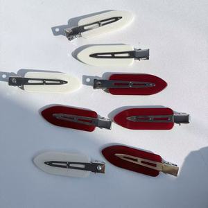 Barrette à <span class=keywords><strong>cheveux</strong></span> de <span class=keywords><strong>luxe</strong></span> grande taille sans plis avec logo personnalisé, épingle à <span class=keywords><strong>cheveux</strong></span> sans couture pour femmes, barrette de maquillage haut de gamme - Product Image 2