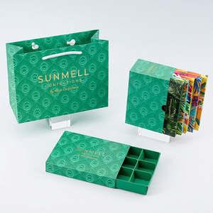 Cajas de Lujo con Diseño de Pavo Real Verde para <span class=keywords><strong>Bombones</strong></span> con Bolsa de Papel a Juego para Empaque de Regalo Premium Personalizado - Product Image 3