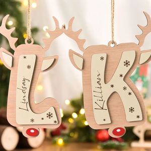 Adornos de Alfabeto de Renos Personalizados con Nombres, Decoración para Árbol de Navidad/Calcetines, Adornos Navideños de Madera - Product Image 1