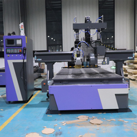 Routeur à bois CNC avec machine de découpe automatique à lame de scie Changeur d'outils automatique Routeurs à bois
