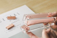 Agrafeuse manuelle en acrylique ZM ZMS01 2025, papeterie, or rose, cadeau, haute qualité, transparente, tendance, taille d'agrafes 26/6, 100 feuilles