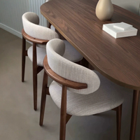 Ensemble de table à manger ovale moderne en noyer, luxe discret, 6 chaises, table sur piétement en bois massif minimaliste pour villa, hôtel, projet