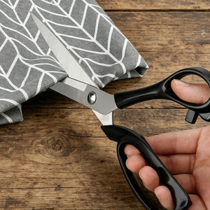 Tijeras profesionales de sastre para cortar ropa y tela, tamaños grandes, medianos y pequeños de 8-10 pulgadas, adecuadas para uso doméstico. - Product Image 4