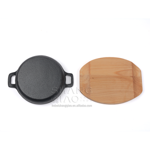 Vente de gros <span class=keywords><strong>Plat</strong></span> à <span class=keywords><strong>gratin</strong></span> rond en fonte Assiette Fajita avec socle en bois - Product Image 6