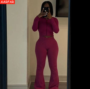 <span class=keywords><strong>Collection</strong></span> hiver pour femmes 2025 Nouveautés Veste de yoga Pantalon leggings évasé Ensemble sport deux pièces personnalisé pour femmes - Product Image 3