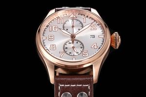 Montre mécanique - Boîtier doré tendance et très vendu avec fonction phase lunaire et luminescence nocturne - Product Image 2