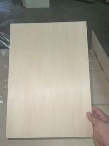 Prix d'échantillon : Panneau de contreplaqué en <span class=keywords><strong>bois</strong></span> de tilleul, peuplier, bouleau, découpé au laser, 3 mm, 5 mm, surface mélaminée E0, première qualité, double face, moderne, pour la maison - Product Image 3