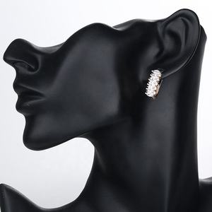 Pendientes de Aro Pequeños de Lujo, Chapados en Oro de 18K, con Circonitas Cúbicas, de Alta Calidad, Antideslustre, en Tendencia - Product Image 5