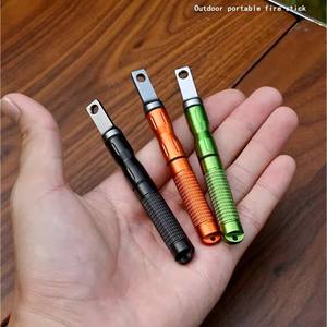 Kit de survie en plein air EDC de poche avec engrenage en aluminium CNC, allume-feu en pierre à feu pour les aventures en pleine nature - Product Image 4