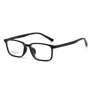 Gafas ópticas con montura cuadrada E Beauty, lentes de acetato UV400 negras, estilo de tamaño mediano para mujer GTP AT68630 - Product Image 1