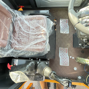 รถตักล้อยางขนาดเล็กที่ทนทาน พร้อมระบบบังคับเลี้ยวแบบประกบ และระยะห่างจากพื้นสูงเพื่อความอเนกประสงค์ - Product Image 6