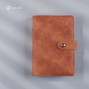 Carnet de notes A6 en cuir à feuilles mobiles, planificateur, Logo personnalisé, Journal quotidien, carnet de notes avec porte-stylo, vente en gros, <span class=keywords><strong>2022</strong></span>, 2023 - Product Image 6