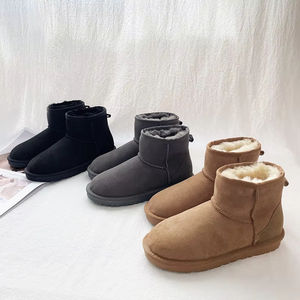 Bottes de neige en peau de mouton unisexes, chaudes et antidérapantes, pour l'automne et l'hiver, bottes décontractées pour l'extérieur, vente en gros d'usine - Product Image 6