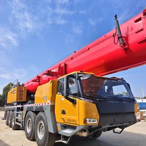 מנוף משא בעל יעילות גבוהה 200 טון STC2000C8-8 בעל צריכת דלק נמוכה, מנוף כבד להרמת ציוד גדול - Product Image 1