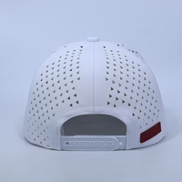 Gorras de Surf Impermeables, Logotipo de Goma Personalizado, Perforaciones Cortadas con Láser, Gorras Deportivas Blancas de 5 Paneles, Gorras de Béisbol, Gorras de Golf
