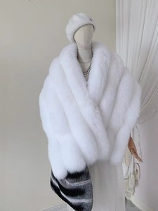 MWFur Women Winter Fox Fur Wrap scialle lungo in pelliccia di volpe d'argento di lusso per donna - Product Image 3