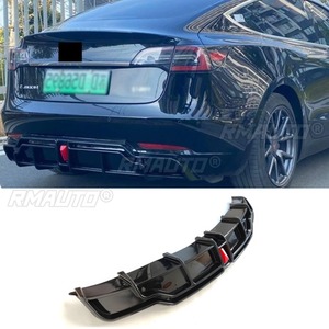 Araba arka tampon spoyleri dudak difüzör Splitter parlak siyah modifikasyon parçası Tesla modeli <span class=keywords><strong>3</strong></span> 2019-2022 için araba aksesuarları - Product Image 1