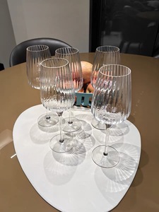 Verre à Vin Rouge Transparent de Luxe Léger à Motif Vertical, Gobelet Créatif à Grand Ventre pour la Maison et les Célébrations au Champagne - Product Image 5