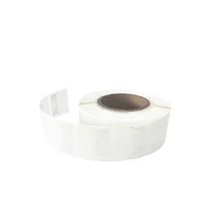 Etiquetas RFID UHF Inteligentes de Largo Alcance con Chip U8 y U9 para Logística y Control de Acceso en la Industria Textil - Product Image 5