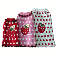 Pull pour chien Sweet Princess, broderie fraise, vêtements tricotés pour animaux de compagnie, chauds pour l'hiver