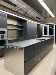 Armoires de cuisine en bois de haute qualité, modernes et de luxe, design intelligent pour les villas - Product Image 3