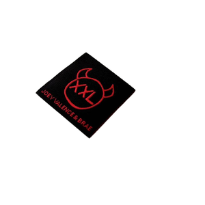 Etiqueta de tamaño cuadrado tejido lavable personalizado para camisas Fancy Special <span class=keywords><strong>Sonic</strong></span> Loop Fold etiquetas de ropa - Product Image 2