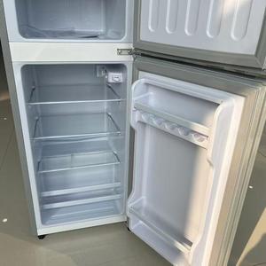 Refrigerador Doméstico de Doble Puerta X 128L para Uso en Hoteles con Funciones de <span class=keywords><strong>Congelación</strong></span> Superior y Refrigeración Inferior - Product Image 3