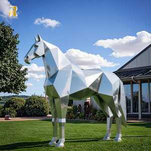 ประติมากรรมม้าทรงเรขาคณิตทำจากสแตนเลสขัดเงากระจกกลางแจ้ง - Product Image 3