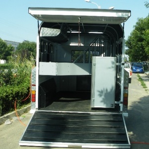 Semirremolque para 2 Caballos Estándar Australiano HERUI con Carga en Ángulo, Remolques para Caballos de Alta Calidad, Capacidad de Carga de 4T, Eje Doble, Frenos Eléctricos - Product Image 6