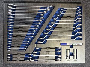 Juego de Herramientas de Reparación para el Hogar y Automóvil de 467 Piezas de Acero al Carbono con Carro de Almacenamiento Portátil y Gabinete - Product Image 5