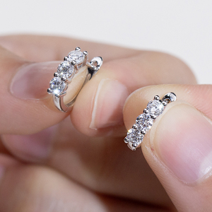 Boucles d'oreilles en or blanc 9 carats avec diamants de forme ronde Messi Jewelry MSE-897 pour femmes - Product Image 4